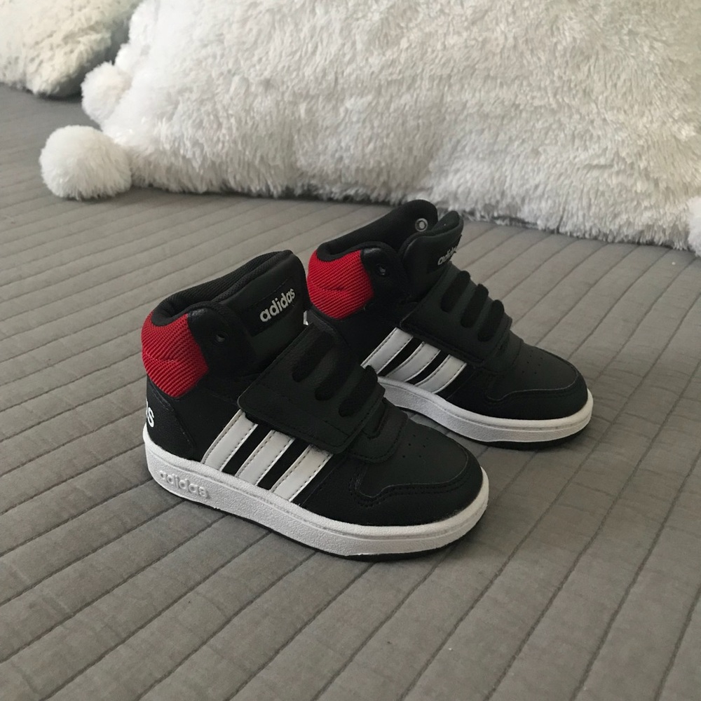 Sold : Toddlers adidas